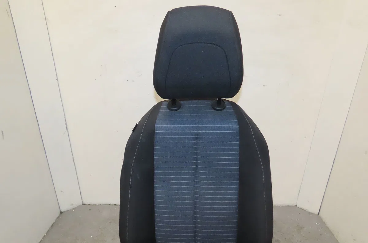 Siège avant gauche Peugeot 208 II (UB_, UP_, UW_, UJ_) 1.5 bluehdi 100 (2019) occasion