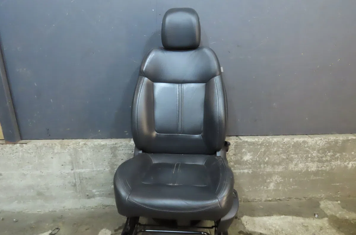 Siège avant gauche Peugeot 3008 Monospace (0U_) 2.0 hdi 150 - bluehdi 150 (2009-2016) 5 portes occasion