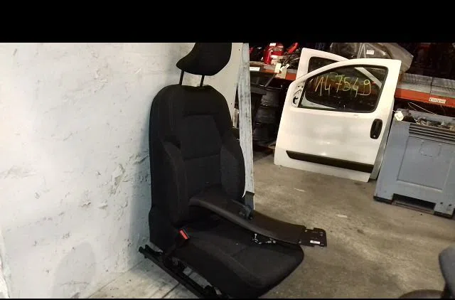 Siège avant gauche Renault CLIO V (B7_) Tce 90 (b7mt) (2020) occasion