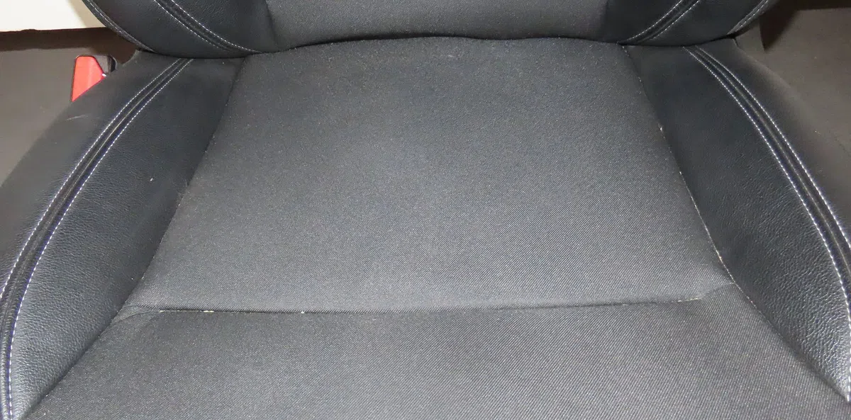 Siège avant gauche Renault EXPRESS Camionnette-Monospace 1.5 blue dci 95 (f6ab) (2021) occasion