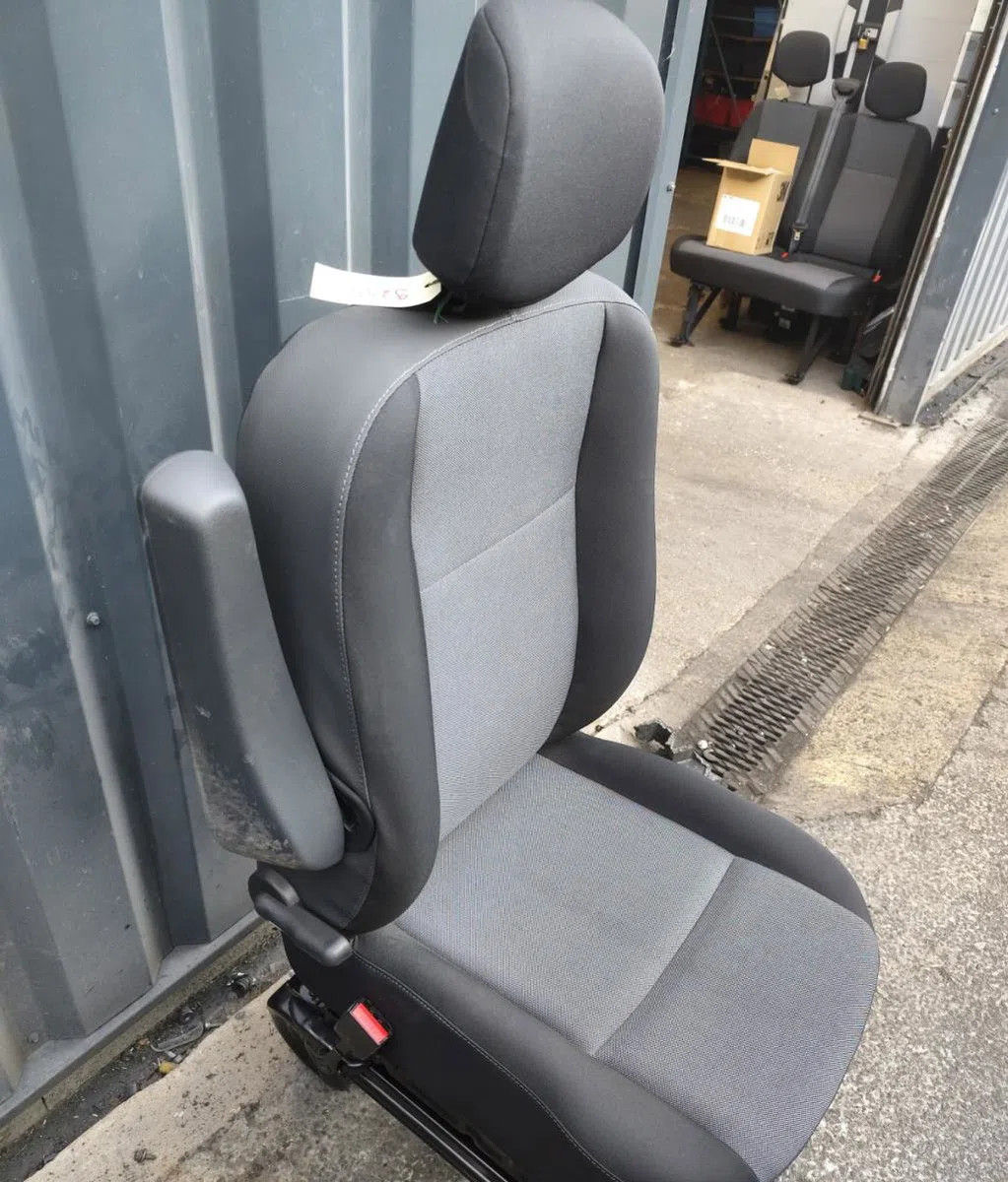 Siège avant gauche Renault MASTER III Camion plate-forme-Châssis (EV, HV, UV) 2.3 dci 145 fwd (ev0e, ev0f, hv0e, hv0f, u