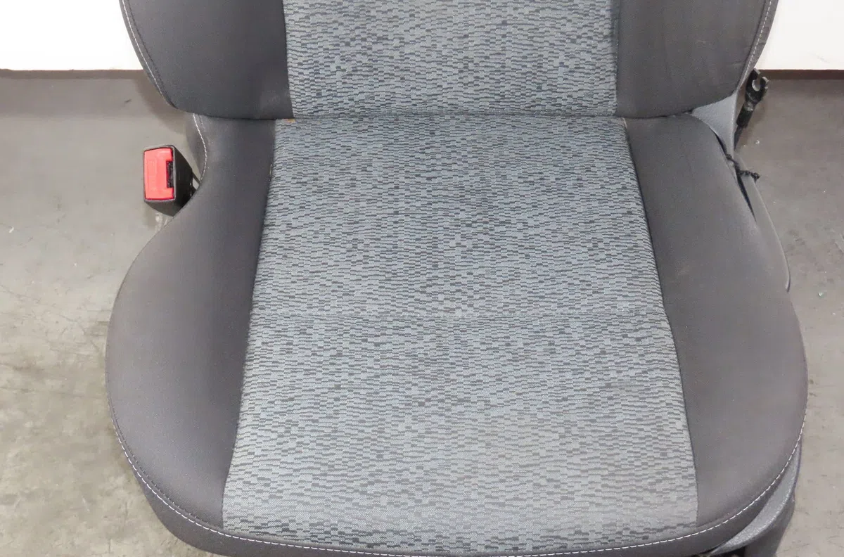 Siège avant gauche Renault MODUS - GRAND MODUS (F-JP0_) 1.2 (jp0c, jp0k, fp0c, fp0k, fp0p, jp0p, jp0t) (2004) 5 portes o