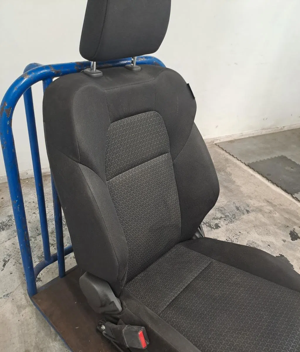 Siège avant gauche SUZUKI SWIFT 5 occasion