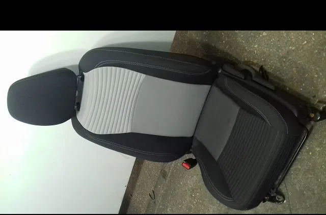 Siège avant gauche Toyota YARIS (_P13_) 1.5 (nsp131_) (2017) occasion