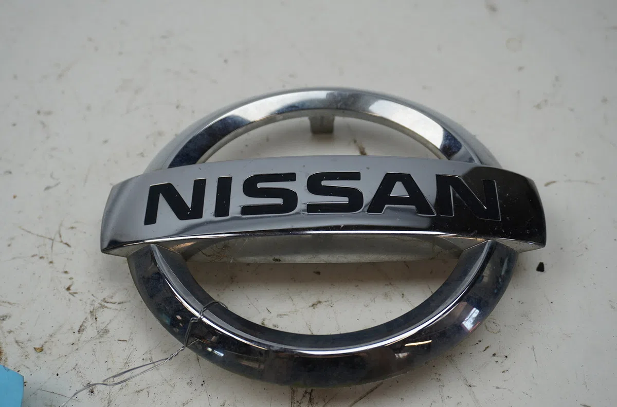 Sigle calandre Nissan NP300 NAVARA Pick-up (D23, D23T) 2.3 dci 4x4 (d231) (2015) occasion