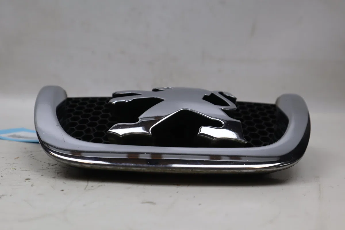Sigle calandre Peugeot 207-207 (WA_, WC_) 1.4 hdi (2006-2015) 5 portes occasion