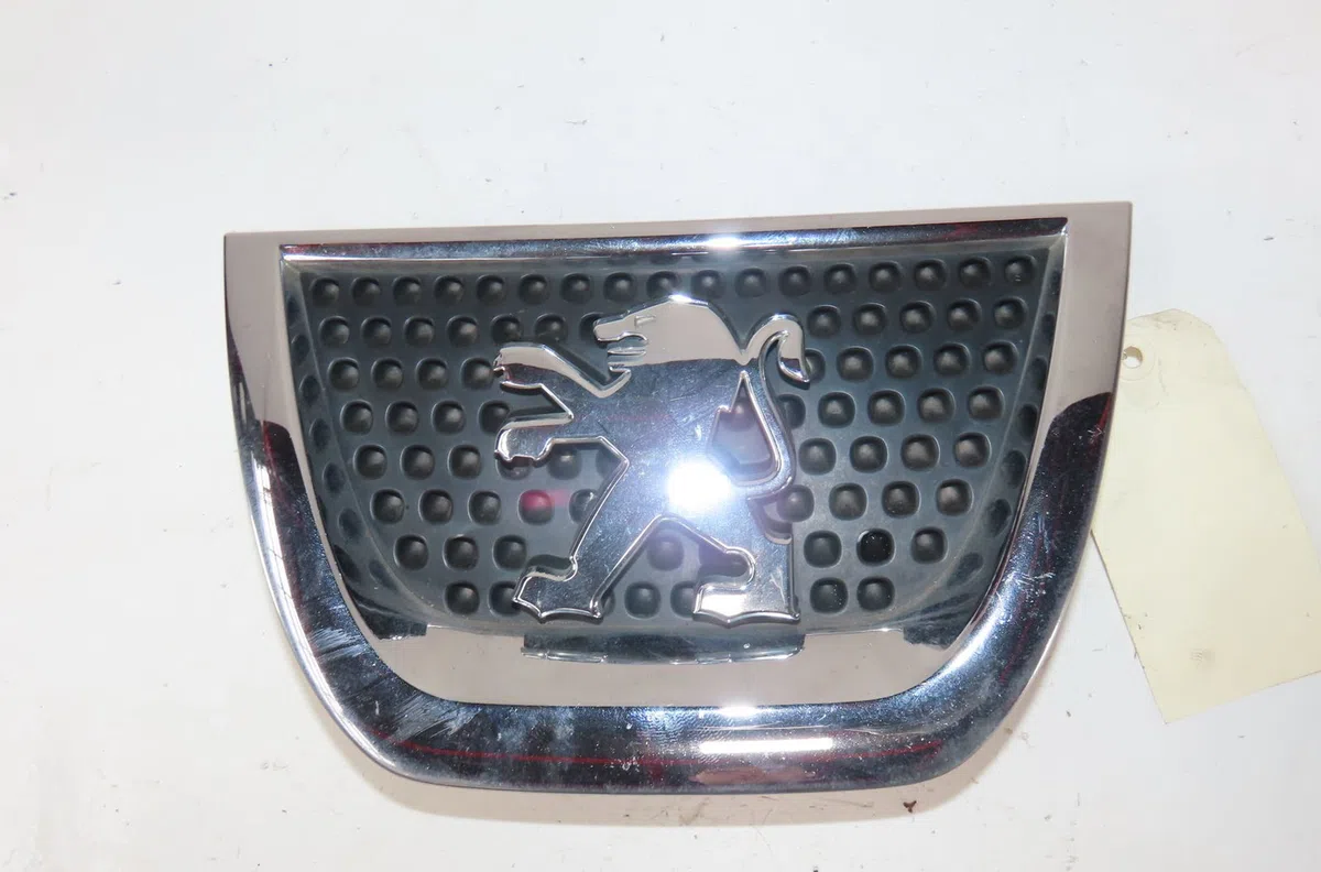 Sigle calandre Peugeot 3008 Monospace (0U_) 1.6 hdi (2009-2016) 5 portes occasion