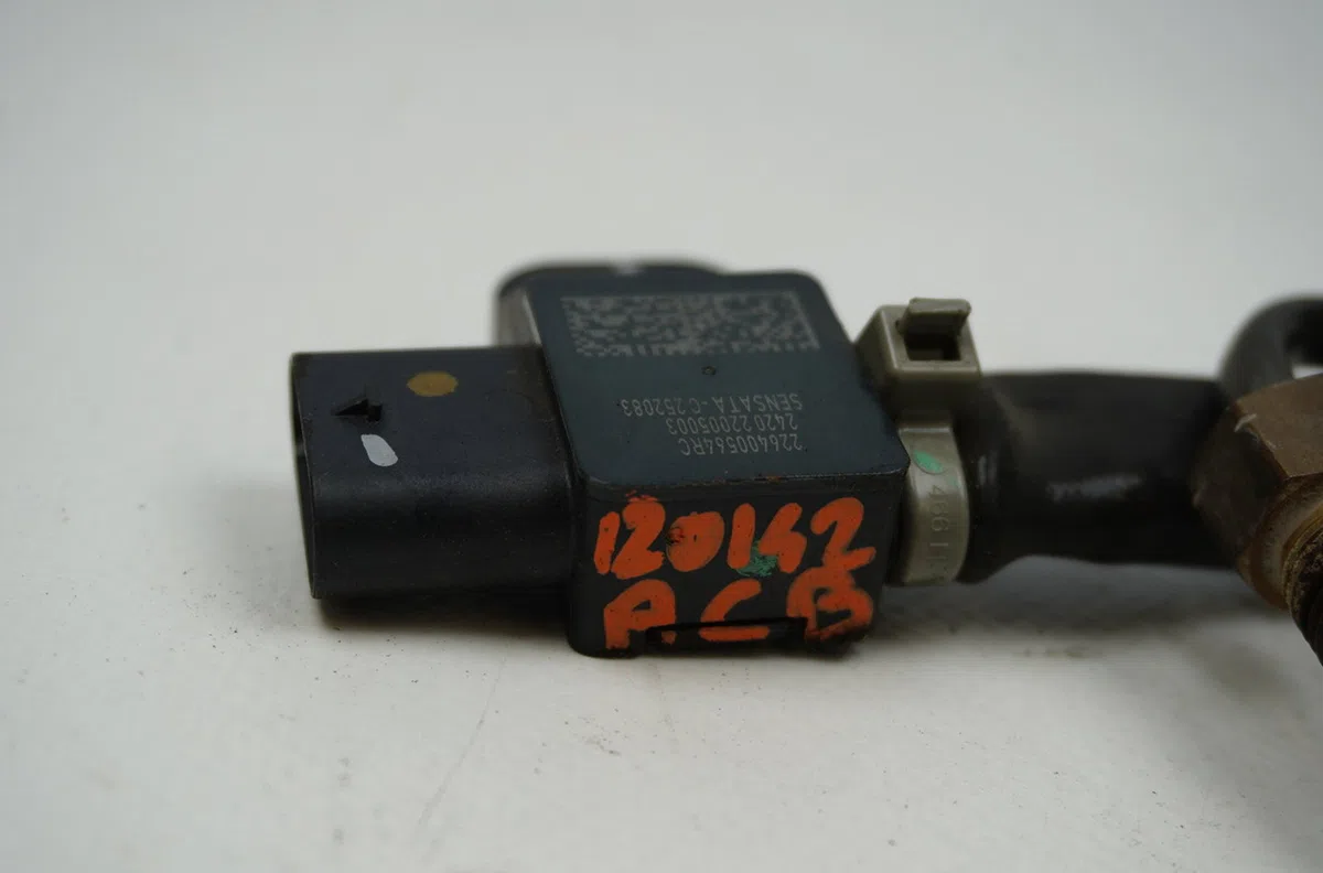 Sonde fap temperature echappement Dacia JOGGER 1.6 hybrid 140 (2023) occasion