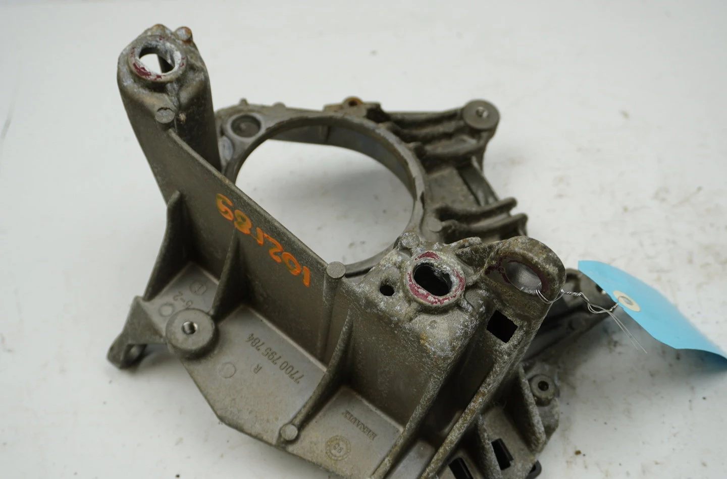 Support de batterie de traction Renault CLIO I (B-C57_, 5-357_) 1.2 (5-357y, 5-357k) (1996-1998) occasion
