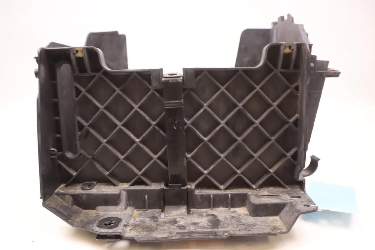 Support de batterie de traction Renault MEGANE III Coupé (DZ0-1_) 2.0 tce (dz1n) (2009) occasion