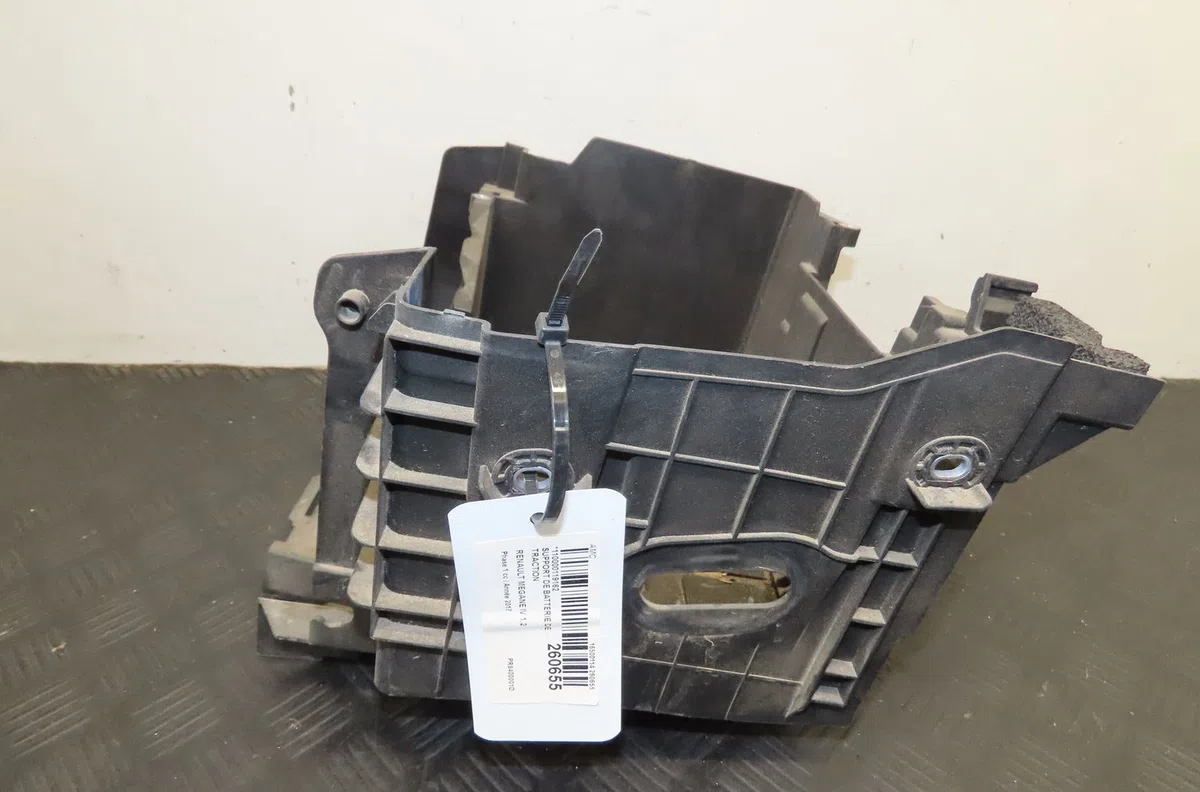 Support de batterie de traction Renault MEGANE IV 3-5 portes (B9A-M-N_) 1.2 tce 130 (b9mr) (2015) 5 portes occasion