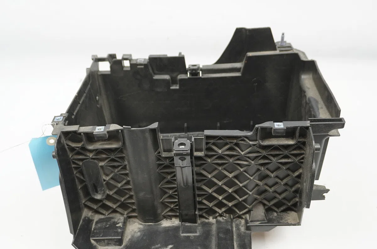 Support de batterie de traction Renault TRAFIC III Camionnette (FG_) 2.0 dci 150 (fgmu) (2021) occasion