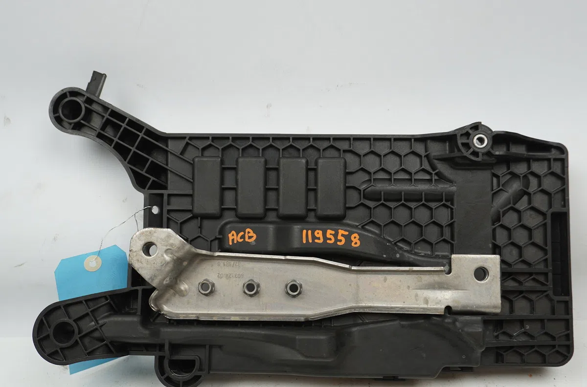 Support de batterie de traction Seat IBIZA V (KJ1, KJG) 1.0 mpi (2018) occasion