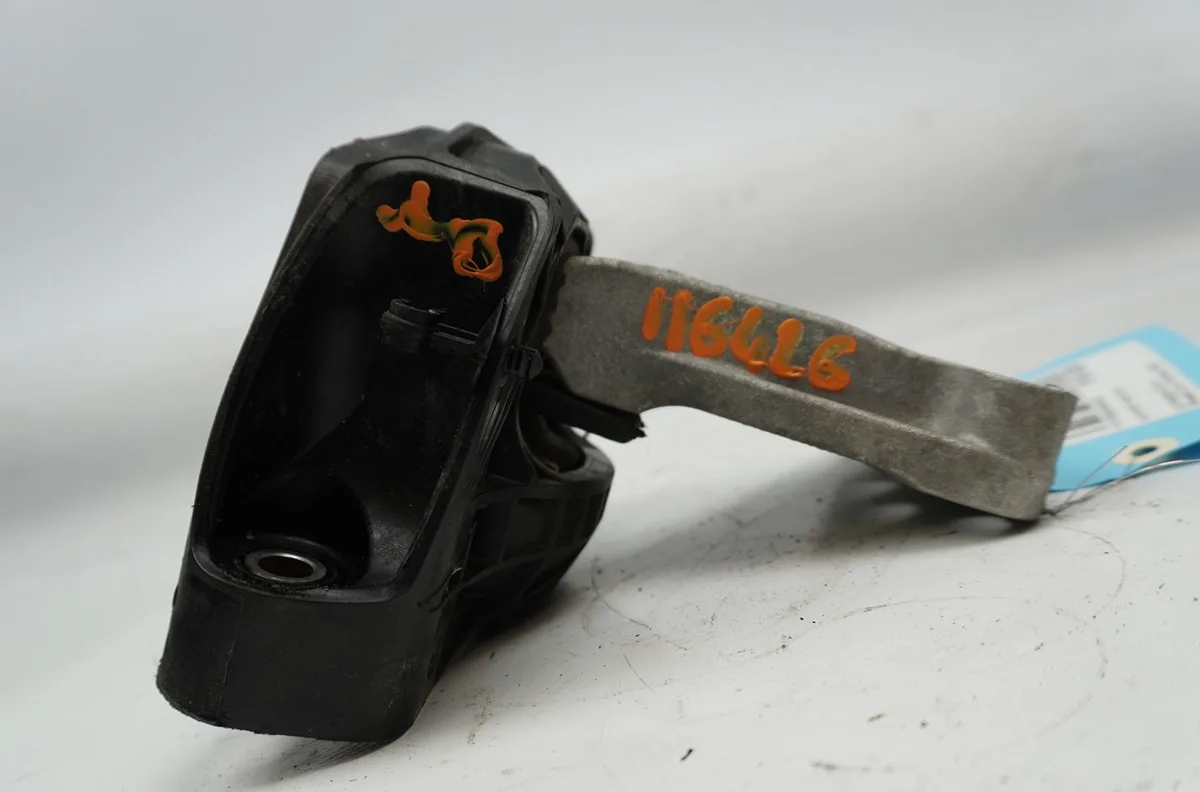 Support moteur Citroen C3 III (SX) 1.2 puretech 82 (2018) 5 portes occasion