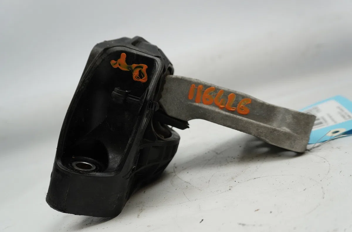 Support moteur Citroen C3 III (SX) 1.2 puretech 82 (2018) 5 portes occasion