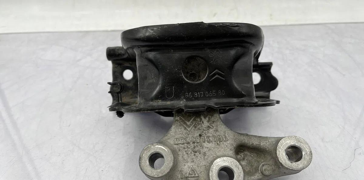 Support moteur CITROEN C4 CACTUS occasion