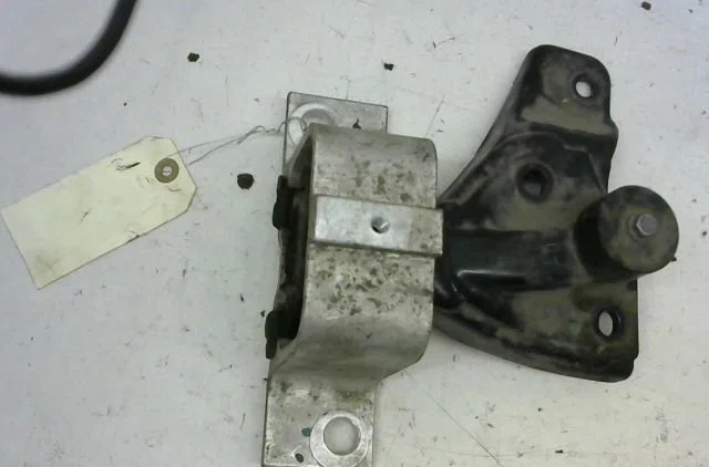 Support moteur Dacia LOGAN (LS_) 1.4 (lsoa, lsoc, lsoe, lsog) (2004) occasion