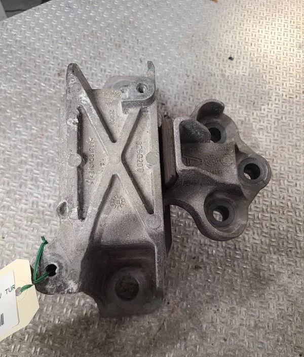 Support moteur FORD FOCUS 4 PHASE 1 occasion
