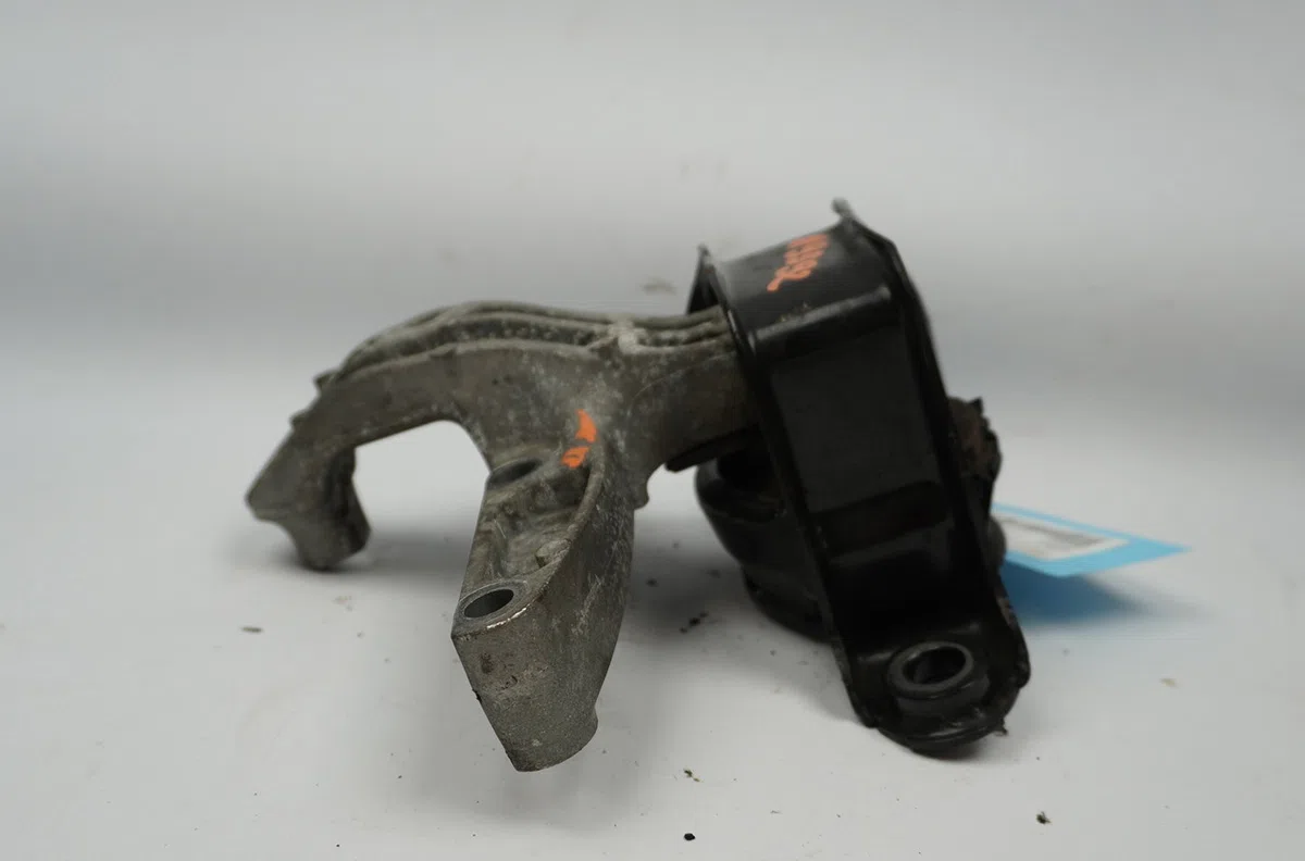 Support moteur Nissan QASHQAI II SUV (J11, J11_) 1.5 dci (2013) 5 portes occasion