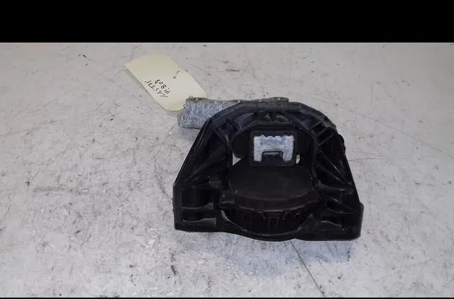 Support moteur Peugeot 208 I (CA_, CC_) 1.2 vti 82 (2012) occasion