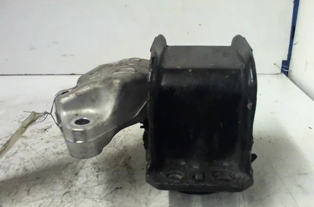 Support moteur PEUGEOT 3008 occasion