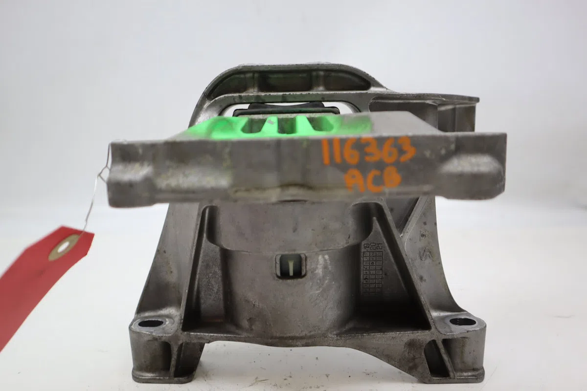 Support moteur Peugeot 308 II (LB_, LP_, LW_, LH_, L3_) 1.5 bluehdi 100 (2018-2021) 5 portes occasion