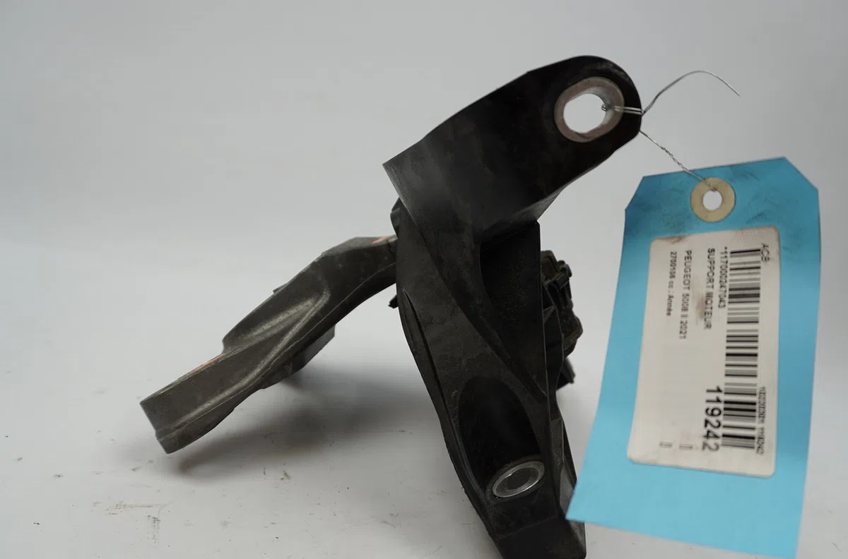 Support moteur Peugeot 5008 II (MC_, MJ_, MR_, M4_) 1.2 (mrhnyh, mrhnyw, mrhnsj, mrhnsu, mrhnsm) (2016) occasion