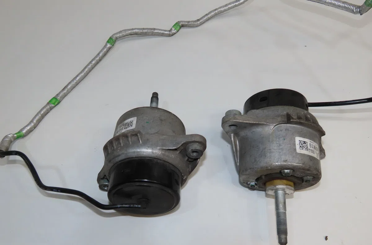 Support moteur Porsche 718 BOXSTER (982) 2.5 s (982330, 982331) (2016) occasion