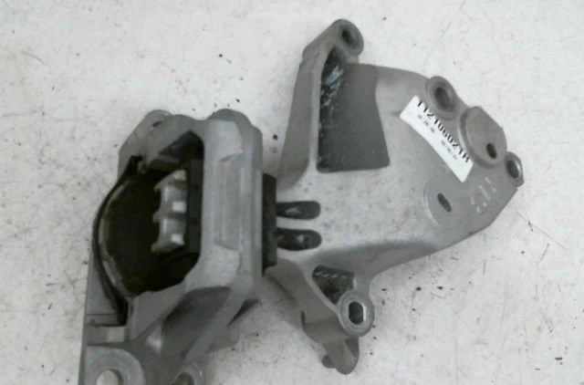 Support moteur Renault AUSTRAL Tce 160 (hgmj) (2022) occasion