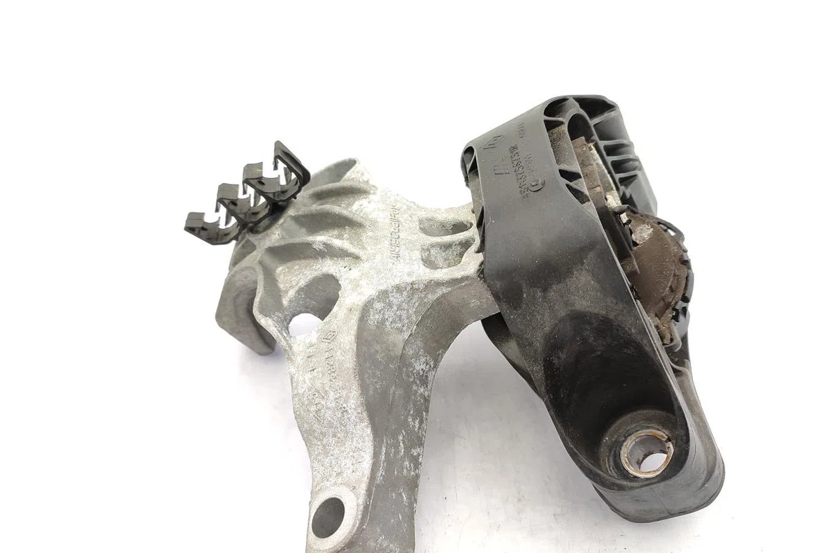 Support moteur RENAULT CAPTUR 1 PHASE 2 occasion