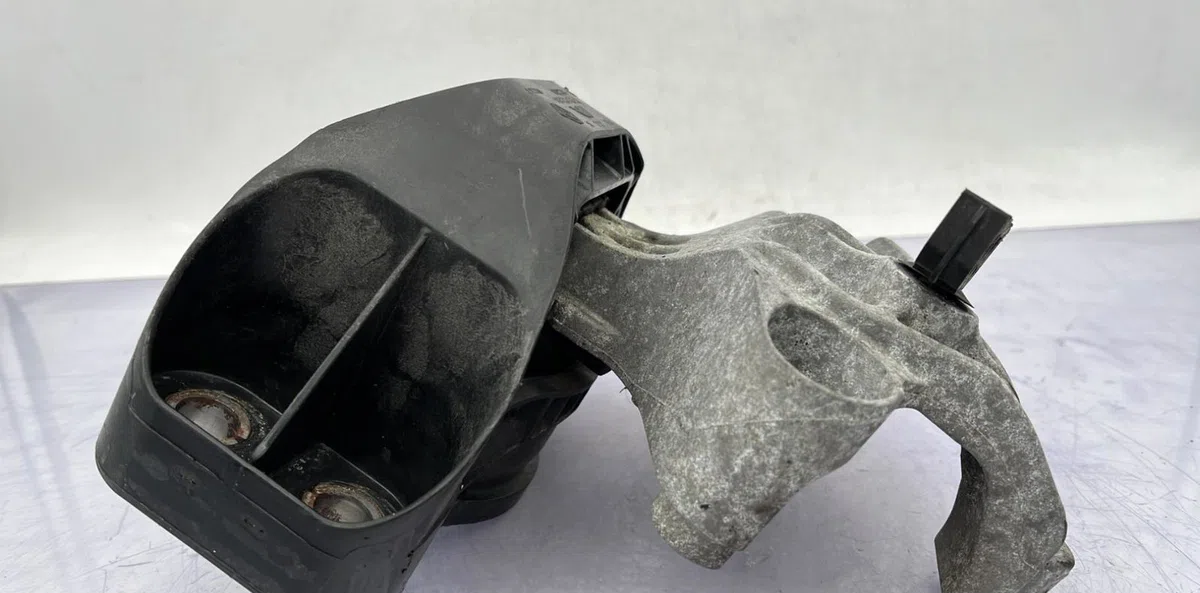 Support moteur RENAULT CLIO 4 PHASE 1 BREAK occasion