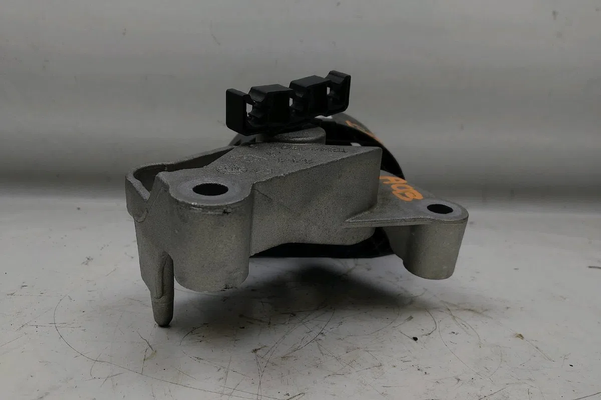Support moteur Renault CLIO IV (BH_) 0.9 tce 90 (2012) 5 portes occasion
