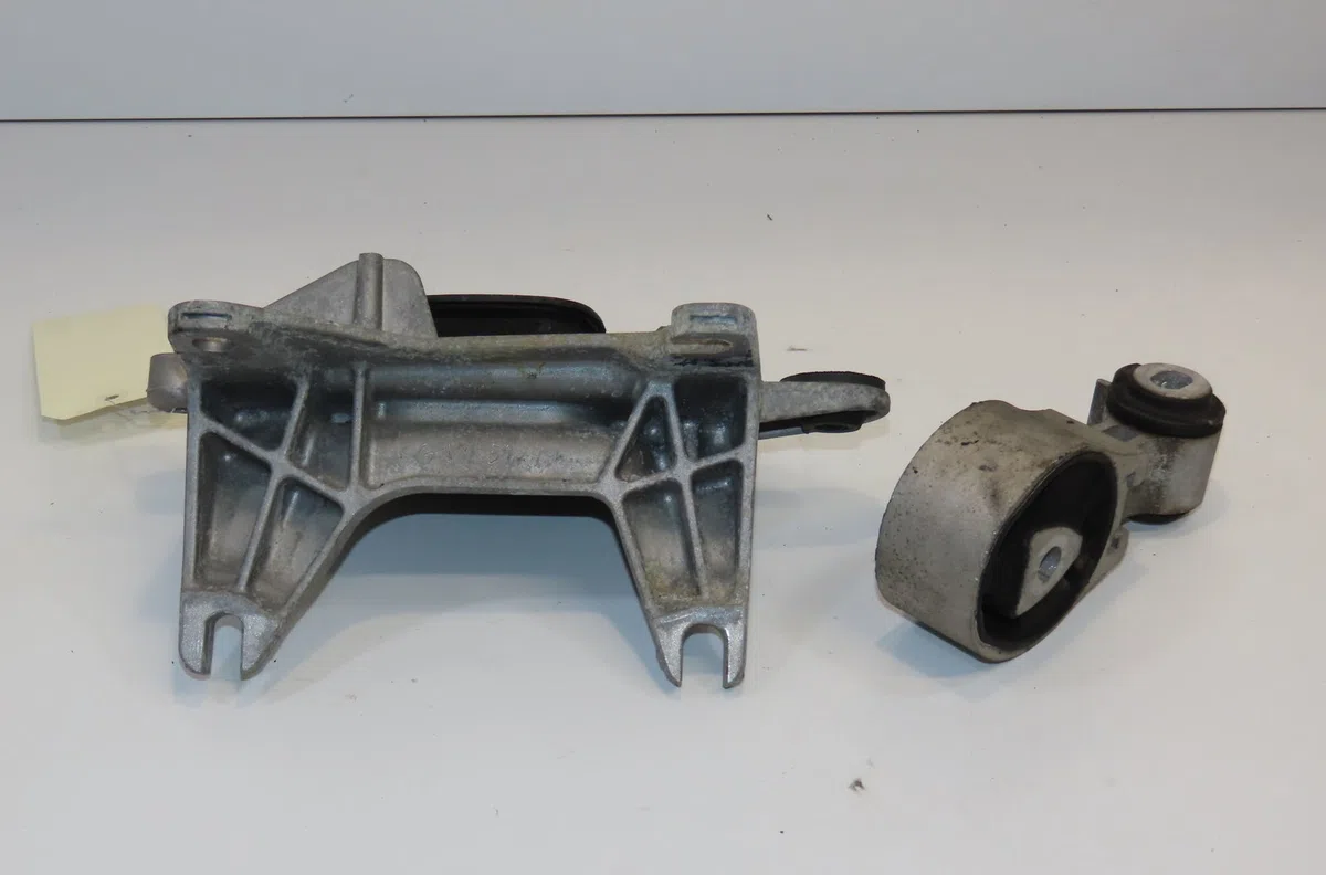 Support moteur Renault ESPACE V (JR_) 1.6 dci 160 (2015) occasion
