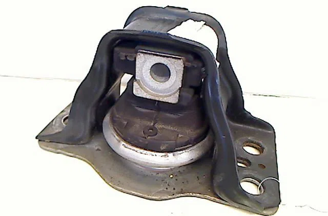 Support moteur RENAULT KANGOO 2009 occasion