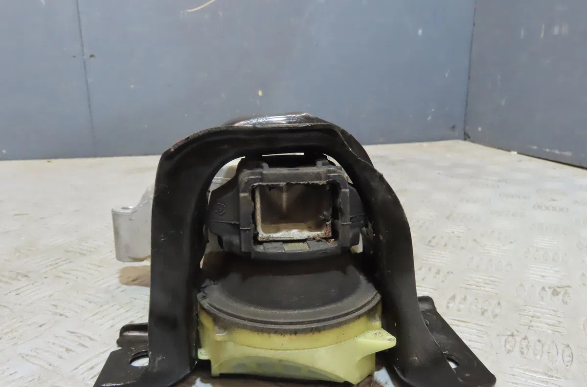 Support moteur Renault KANGOO Express (FW0-1_) 1.5 dci 110 (fw06, fw12) (2013) occasion