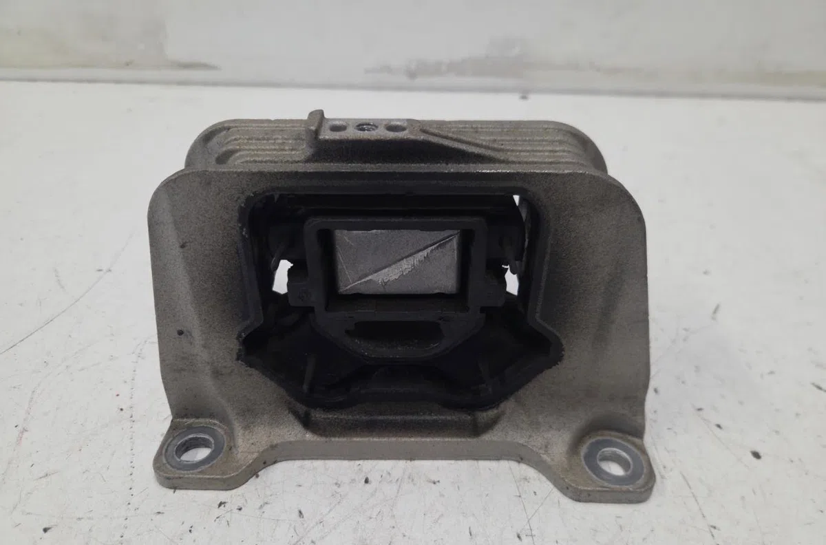 Support moteur RENAULT MASTER 3 PHASE 3 occasion