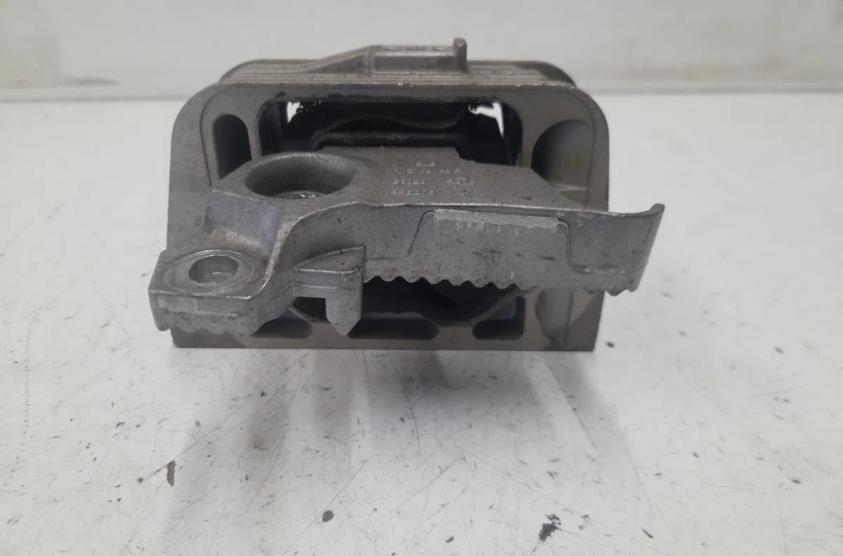 Support moteur RENAULT MASTER 3 PHASE 3 occasion