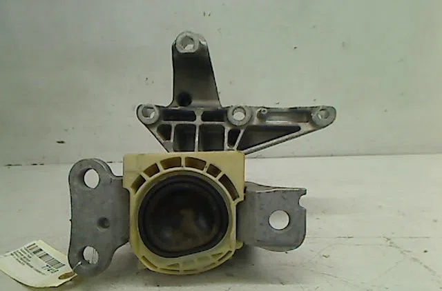 Support moteur Renault MEGANE III 3-5 portes (BZ0-1_, B3_) 1.5 dci (bz09, bz0d, bz1w, bz29, bz14) (2009) 5 portes occasi