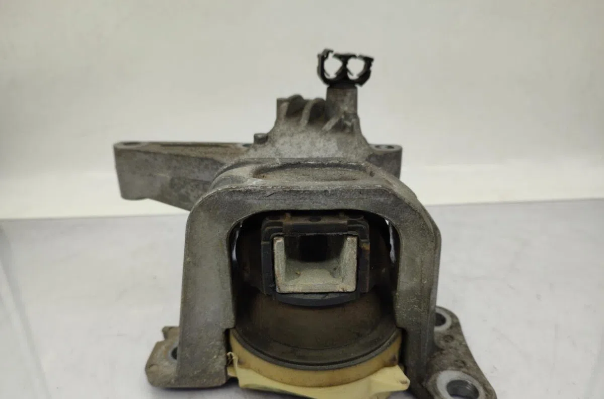 Support moteur RENAULT SCENIC 3 PHASE 2 occasion