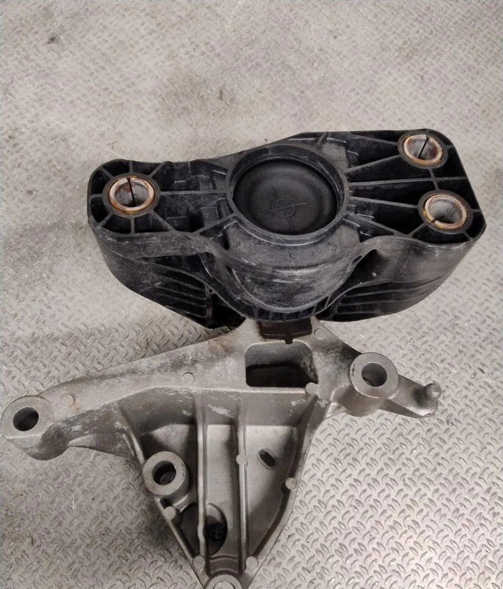 Support moteur RENAULT SCENIC 4 occasion
