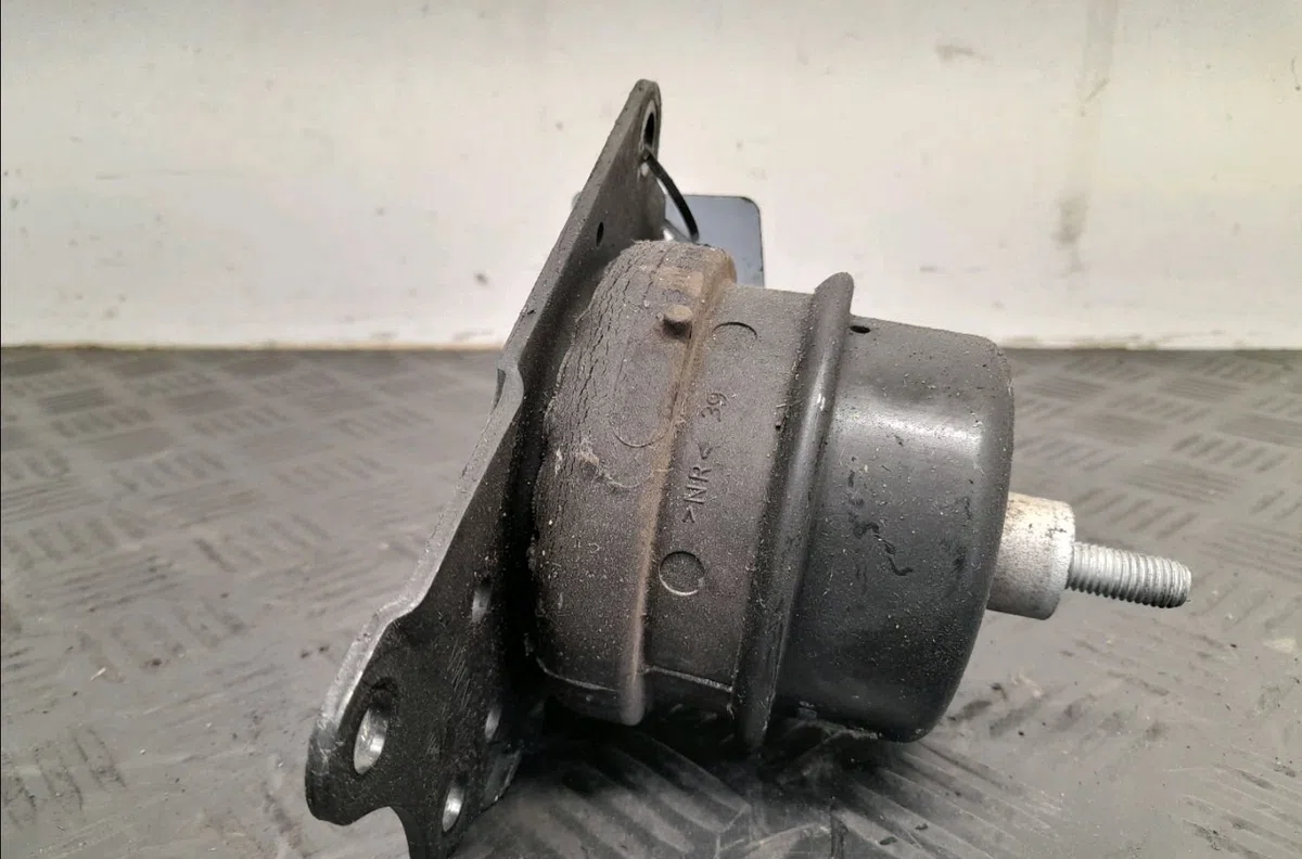 Support moteur Seat IBIZA IV (6J5, 6P1) 1.6 tdi (2009-2015) occasion