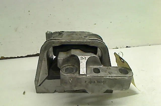 Support moteur Volkswagen GOLF V (1K1) 1.9 tdi (2003-2008) 5 portes occasion