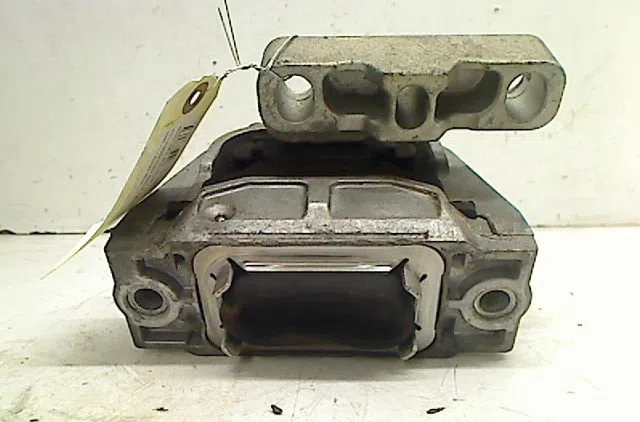 Support moteur Volkswagen GOLF VI (5K1) 1.6 tdi (2009-2012) 5 portes occasion