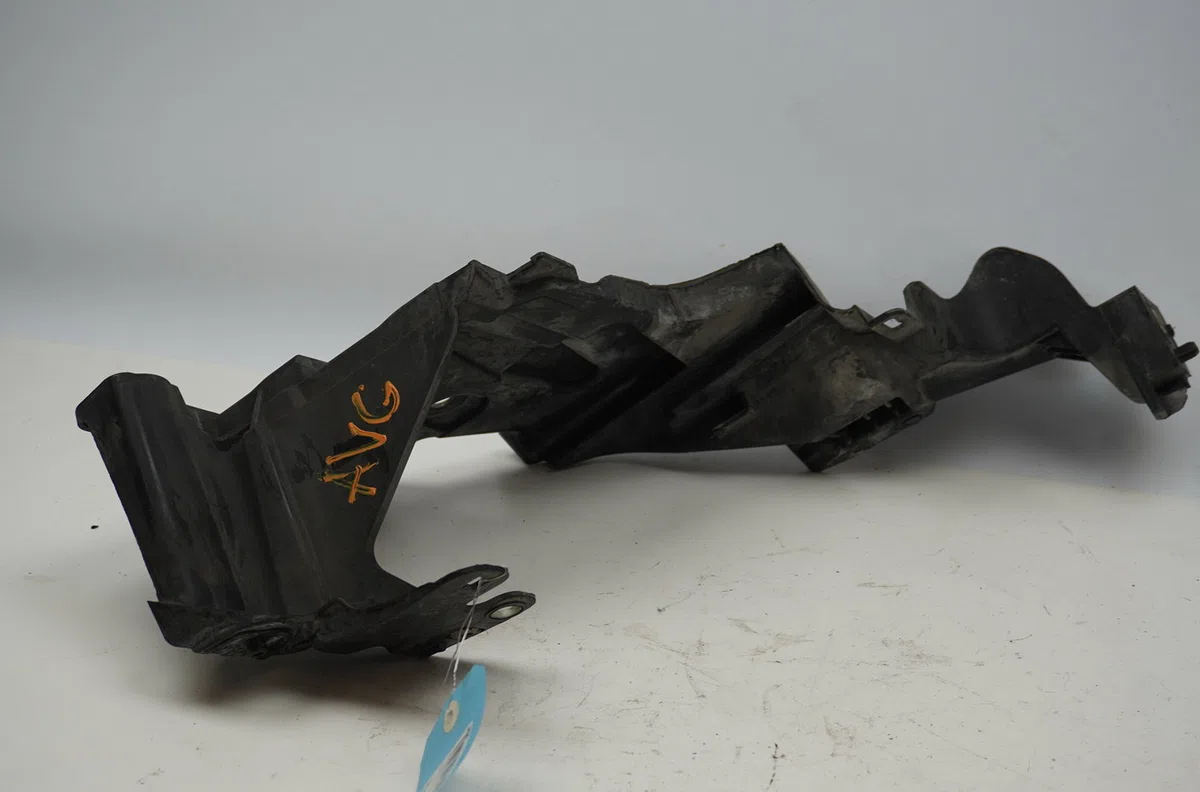 Support phare g Renault MEGANE III 3-5 portes (BZ0-1_, B3_) 1.5 dci (bz09, bz0d, bz1w, bz29, bz14) (2009) 5 portes occas