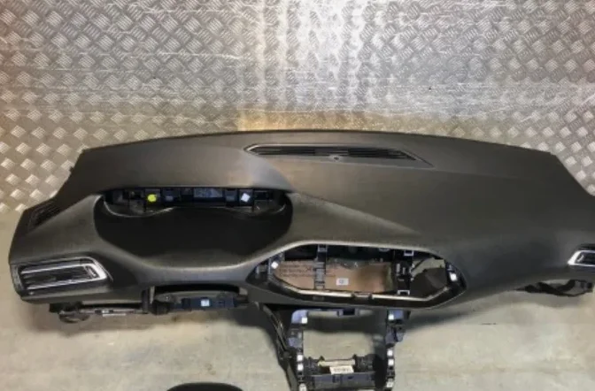 Tableau De Bord Complet Peugeot 308 T9 — occasion contrôlée