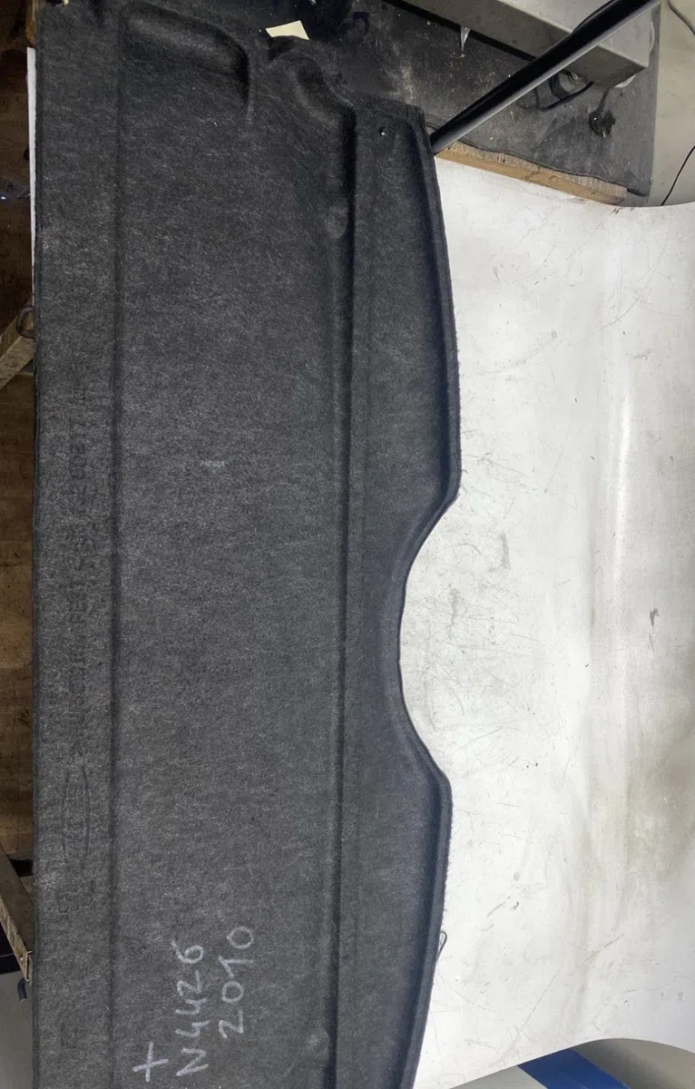 Tablette plage arrière Peugeot 206 3-5 portes (2A-C) 1.4 i (1998-2012) 3 portes occasion
