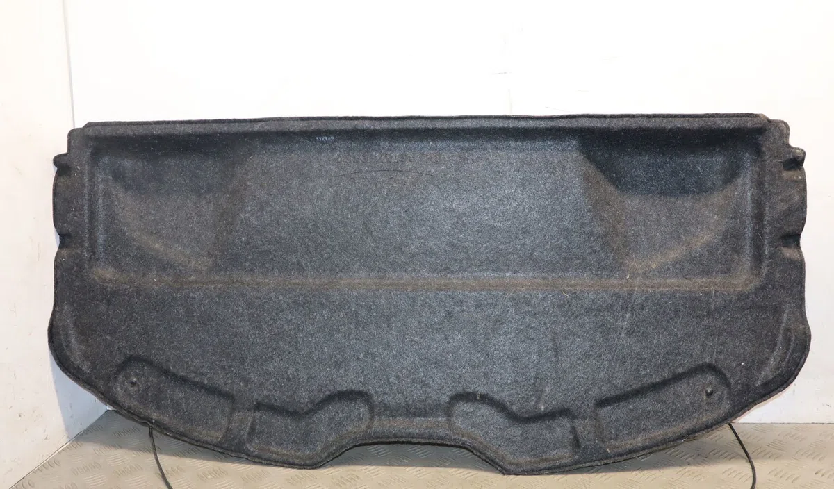 Tablette plage arrière Peugeot 208 I (CA_, CC_) 1.2 vti 68 - puretech 68 (2016) 5 portes occasion