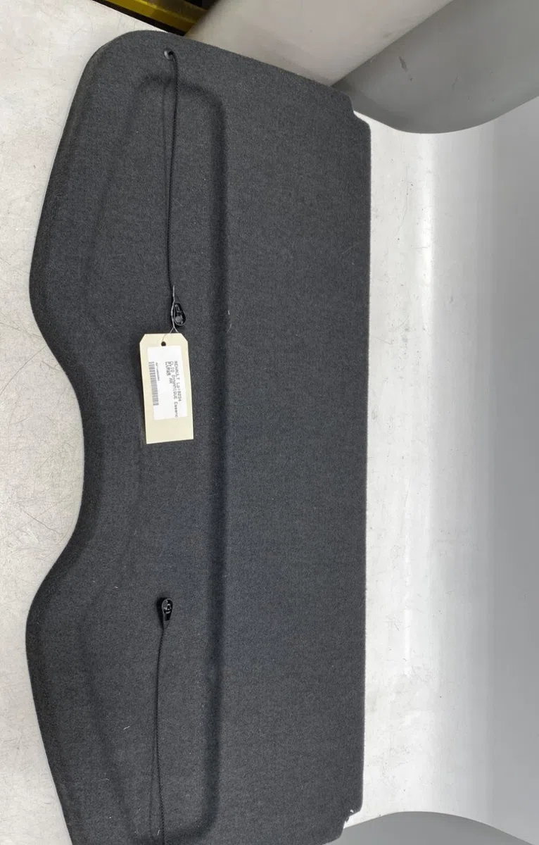 Tablette plage arrière Renault CLIO III (BR0-1, CR0-1) 1.2 16v (br0p, cr0p) (2007-2014) occasion