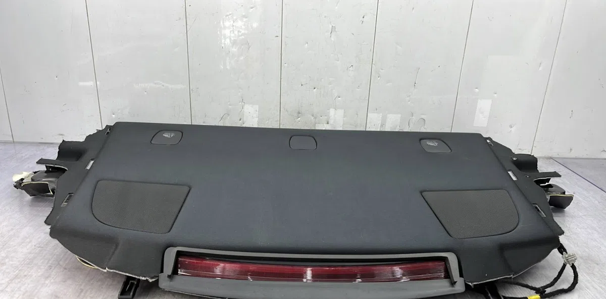 Tablette plage arrière TESLA MODEL 3 5YJ3 occasion