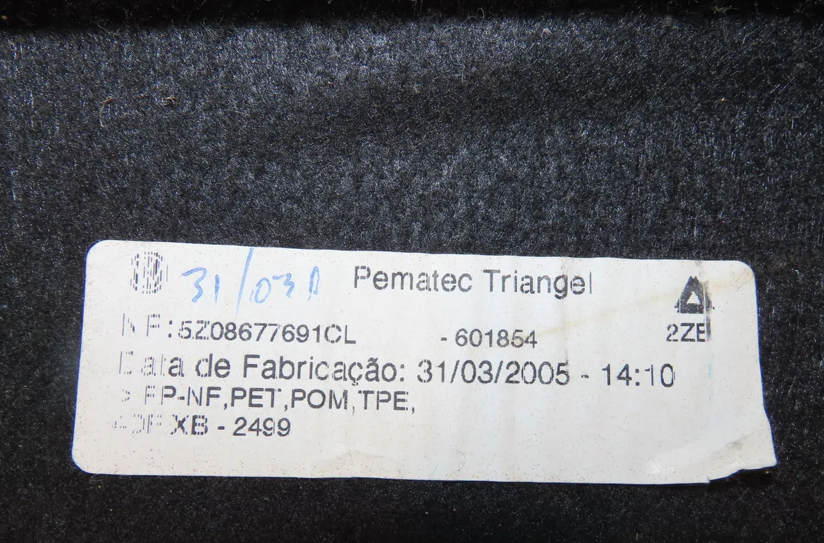 Tablette plage arrière Volkswagen FOX 3-5 portes (5Z1, 5Z3, 5Z4) 1.2 (2005-2011) occasion